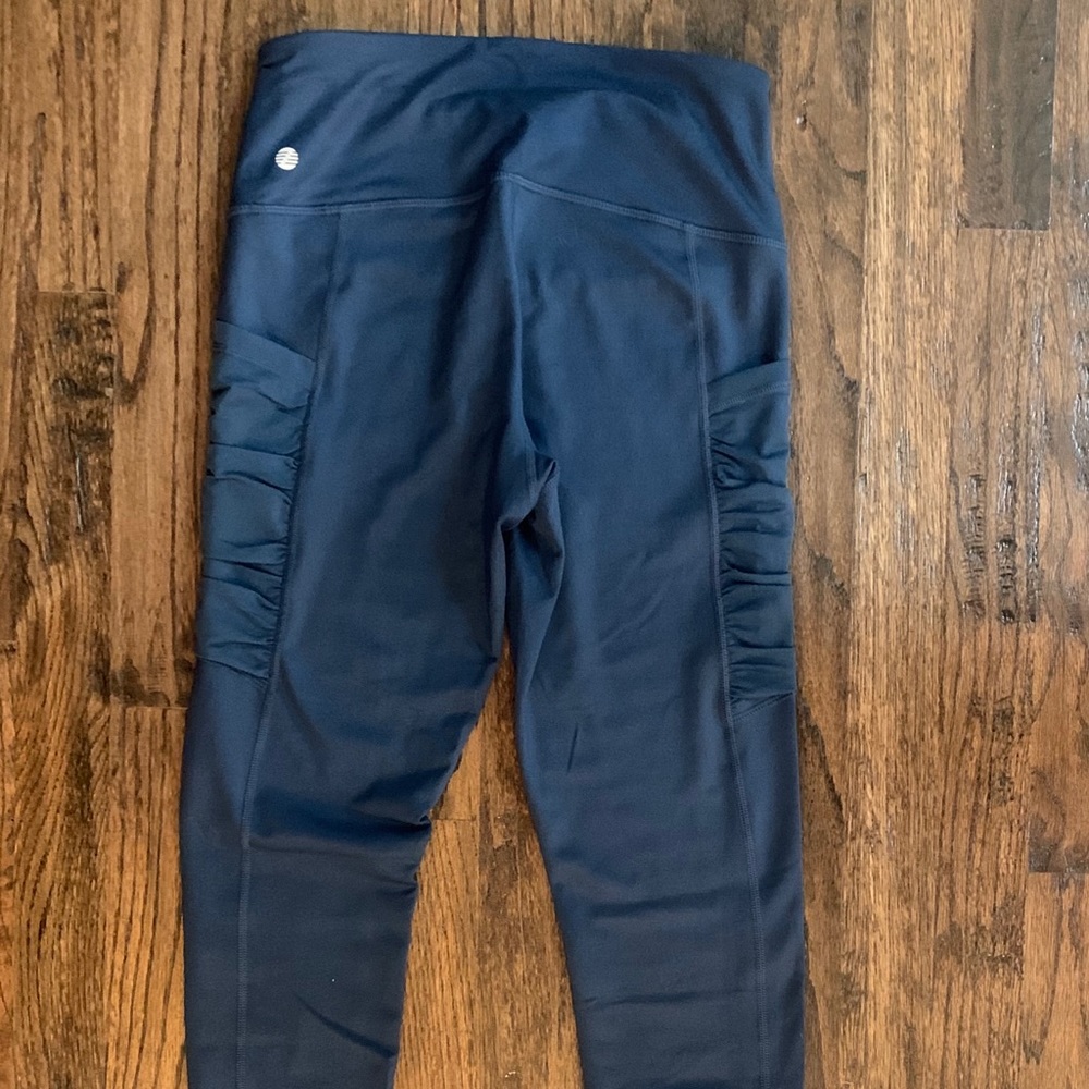 Zella women’s activewear crop leggings